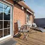2 Schulze Apartment *