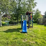 2 Schulze Apartment *