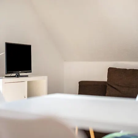 2 Schulze Apartment *